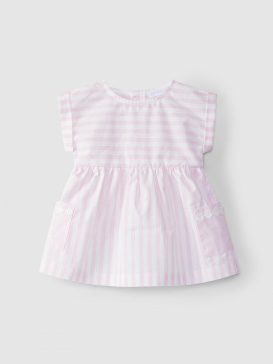 Roze gestreept kleedje