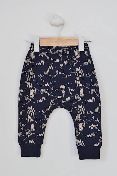 August baby pants
