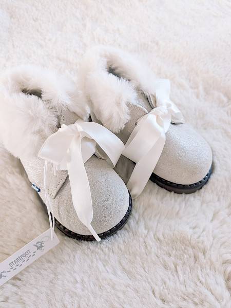 First steps - Lindsey champagne