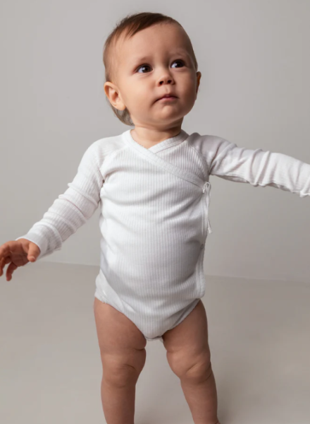 Overslagbody - gentle white ribbed